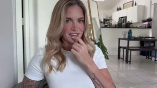 Zoeneli – Your Stepsister Best Friend Gets Horny While Waiting